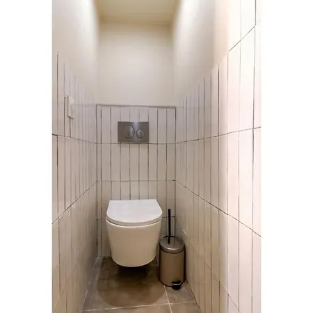 Apartment 6pers # Pere Lachaise # Voltaire # 11 Paris