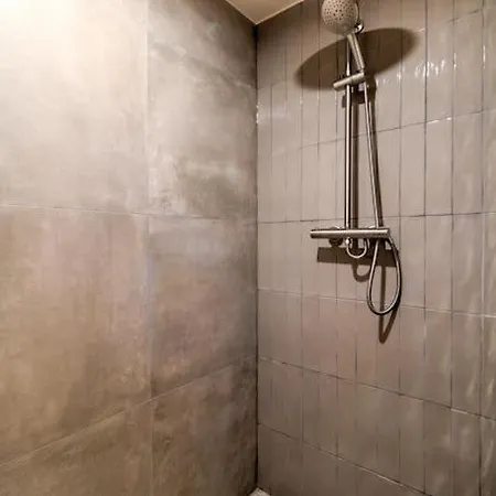 6pers # Pere Lachaise # Voltaire # 11 Apartment Paris
